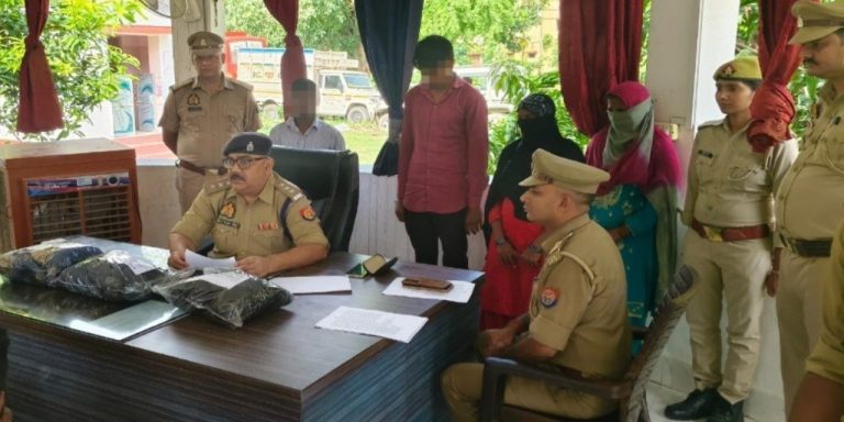 तंत्र-मंत्र अंधविश्वास में फंसे परिजन ने, बच्ची की लाश कब्र से निकाली थी