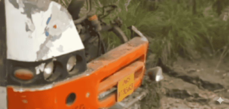 कुशीनगर में बस दुर्घटना: बारातियों से भरी बस पुलिया से गिरी, एक की मौत, आठ घायल