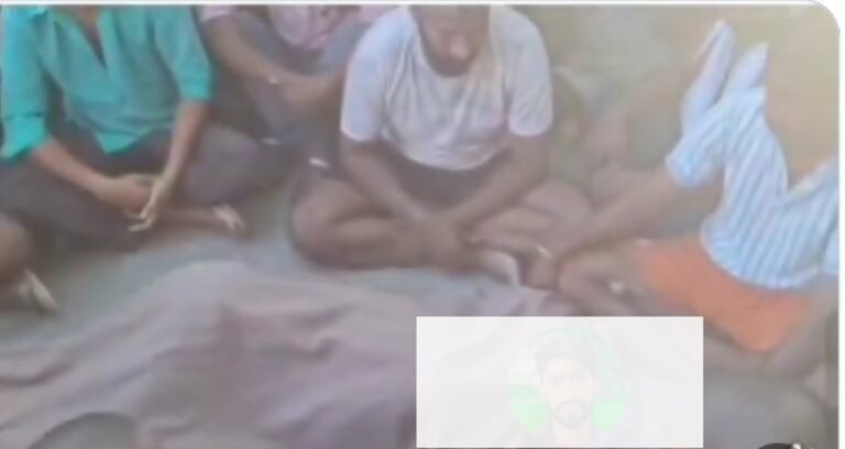 कुशीनगर: घर में सो रहे 24 वर्षीय युवक की सिर पर प्रहार कर हत्या, परिजनों ने शव रखकर सड़क जाम की